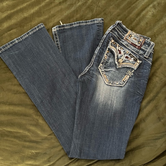 Miss Me mid rise boot cut jeans size 28x34 - Picture 4 of 4
